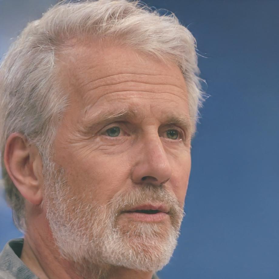 Данияр Омаров